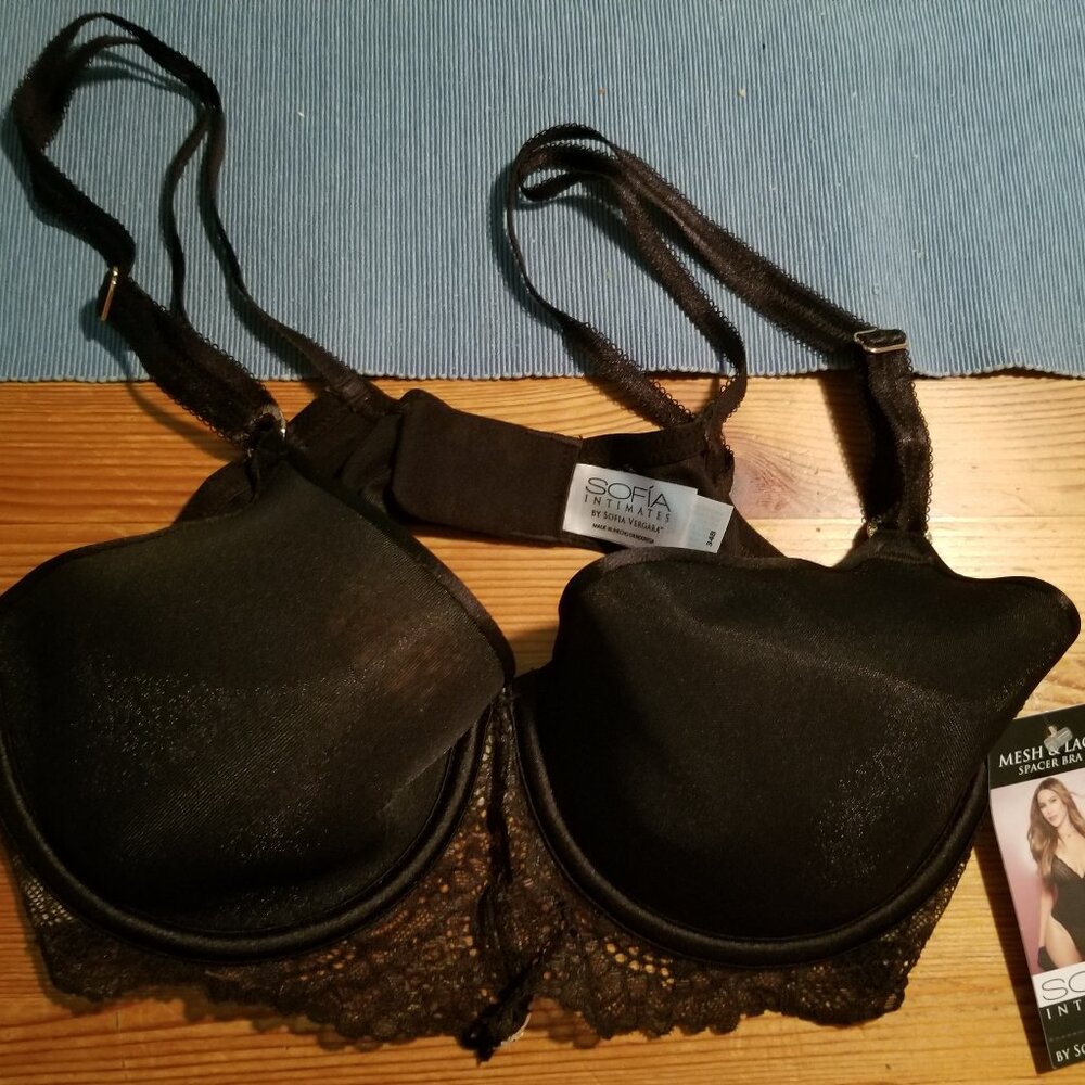 Sofia Vergara Intimates women's bra, 34B